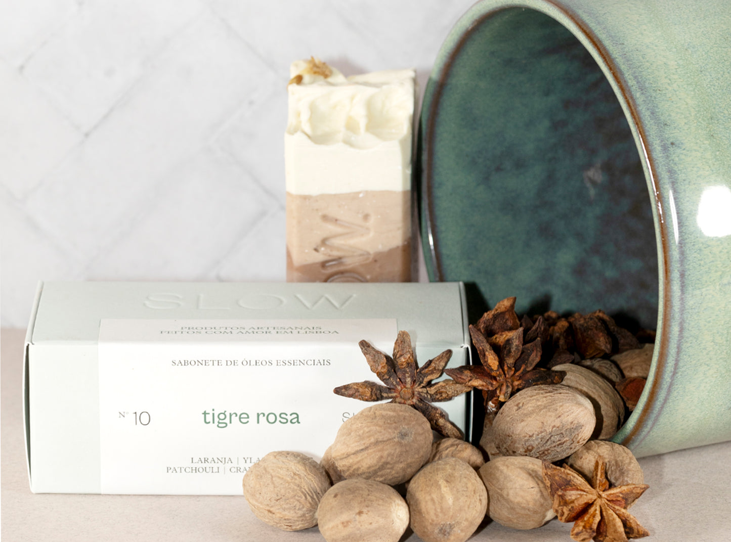 Sabonete Tigre Rosa - Laranja, Ylang-ylang, Patchouli, Cravo e Noz-moscada