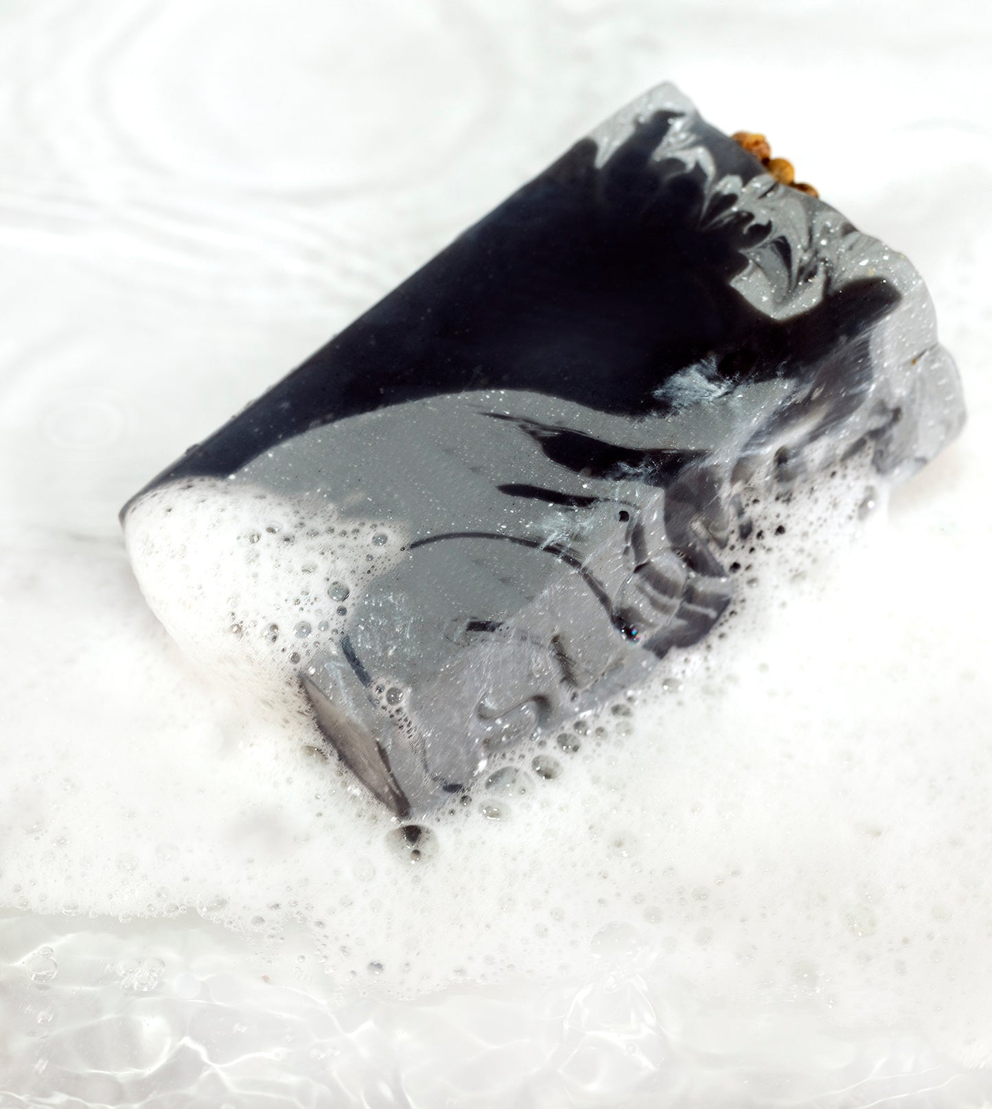 Sabonete Carvão Ativado - Hortelã-pimenta e Basílico