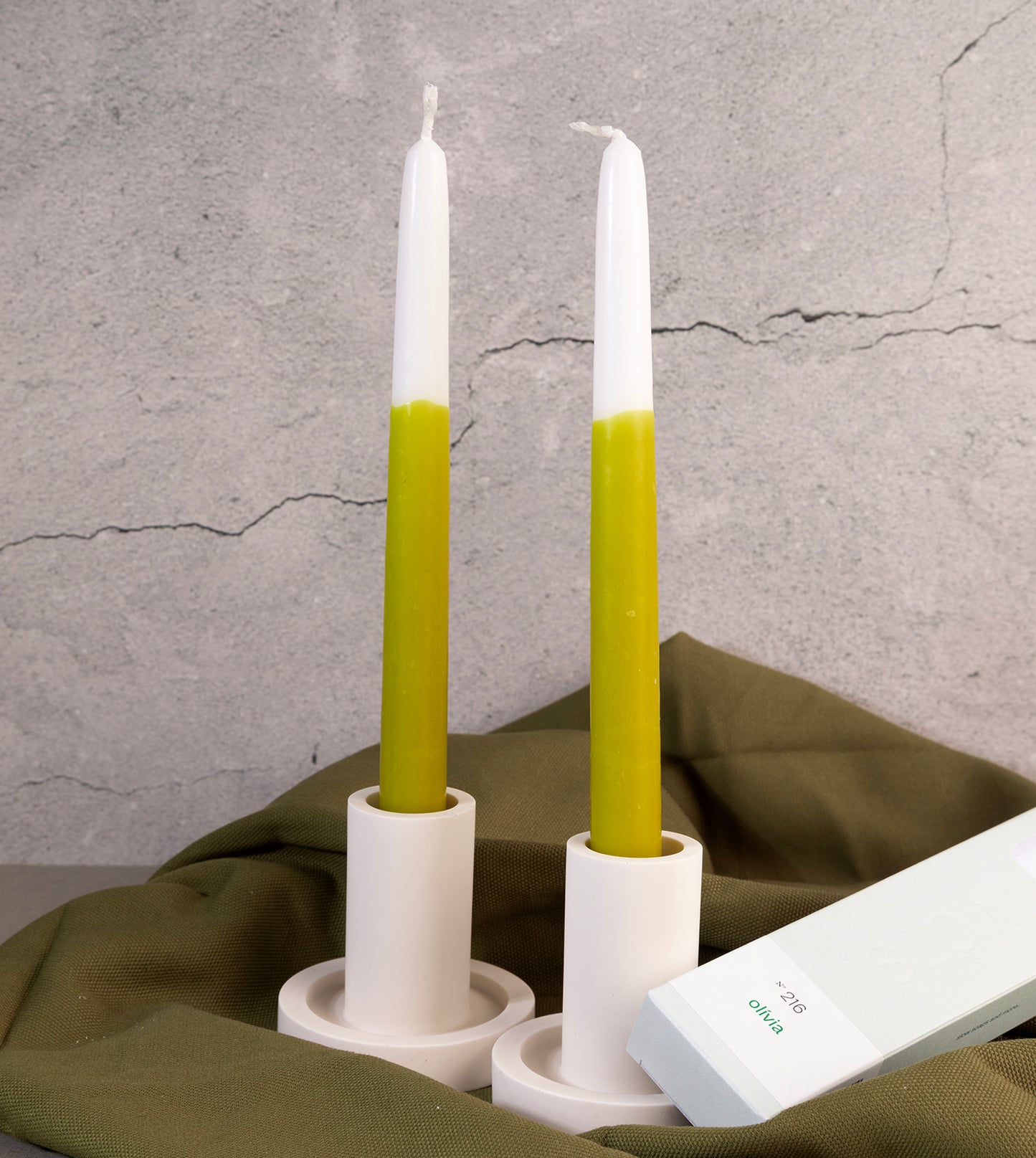 Vela Uno Olívia