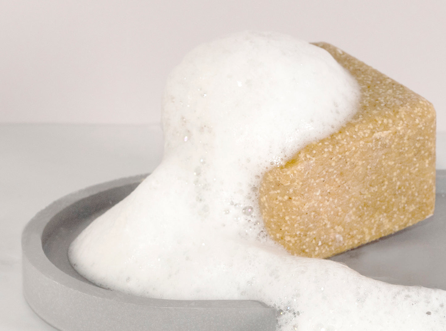 Shampoo Sand para Cabelo Oleoso - Erva-príncipe, Eucalipto e Hortelã-pimenta